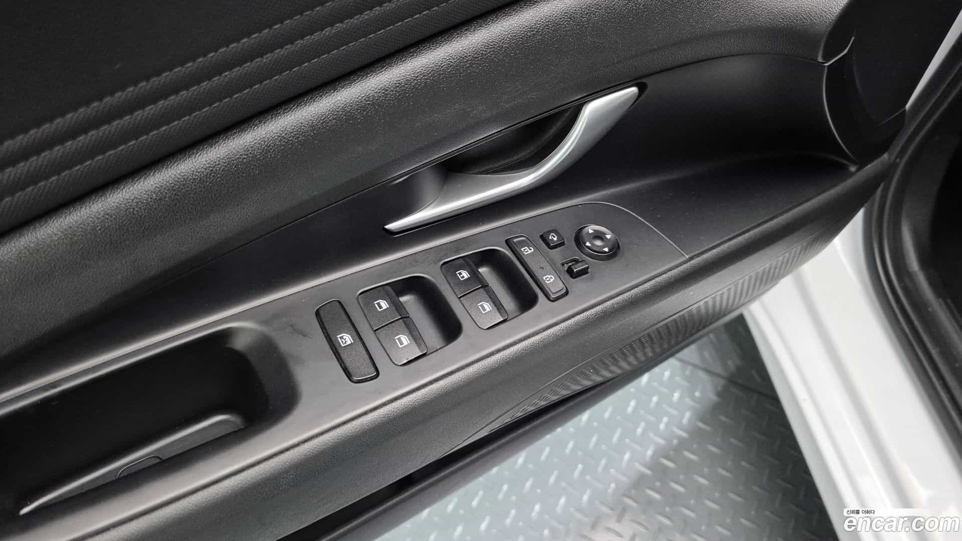 AVANTE Hyundai 2020.5-OPTION-040