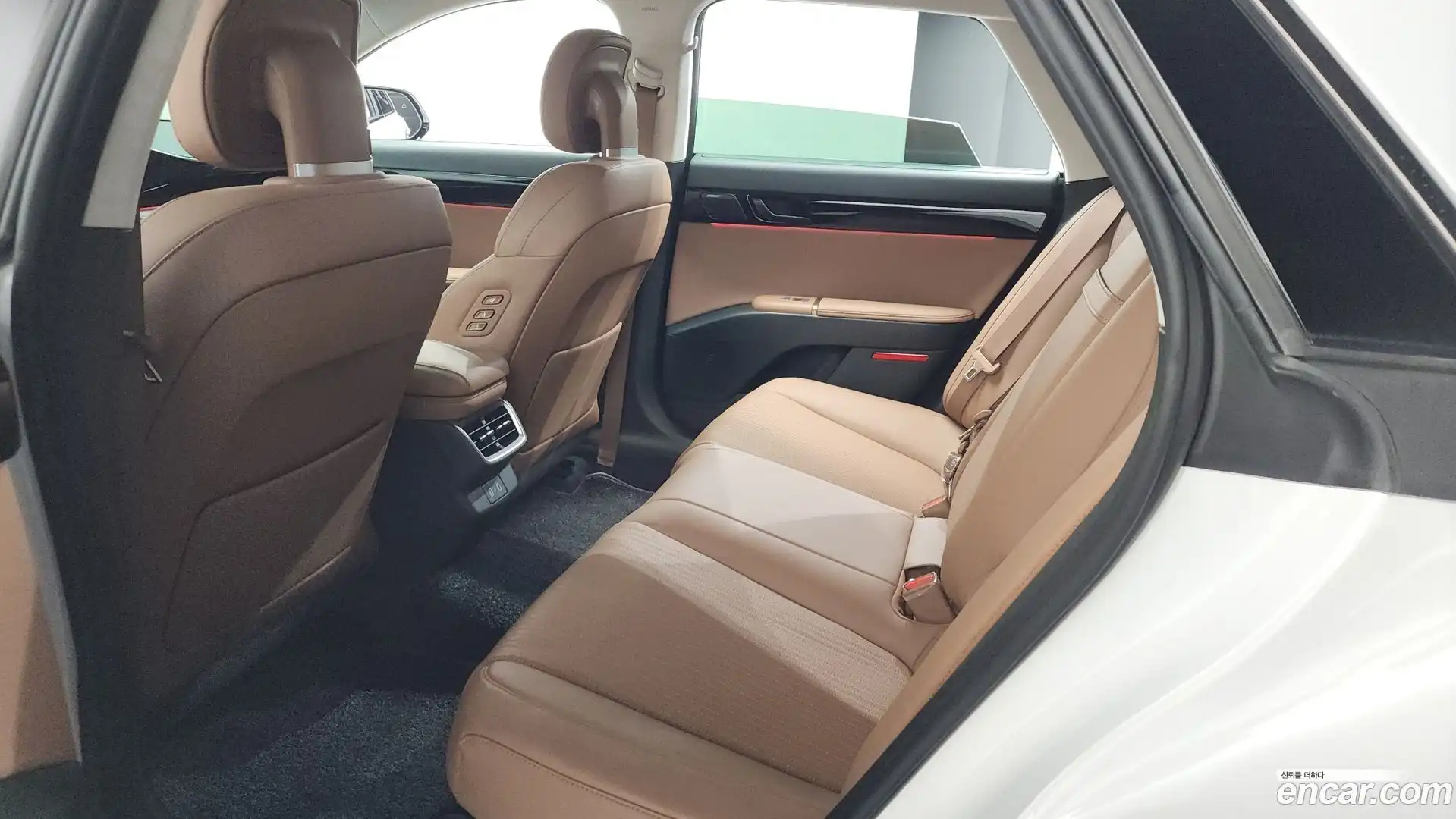 Grandeur Hyundai 2023.10-OPTION-023