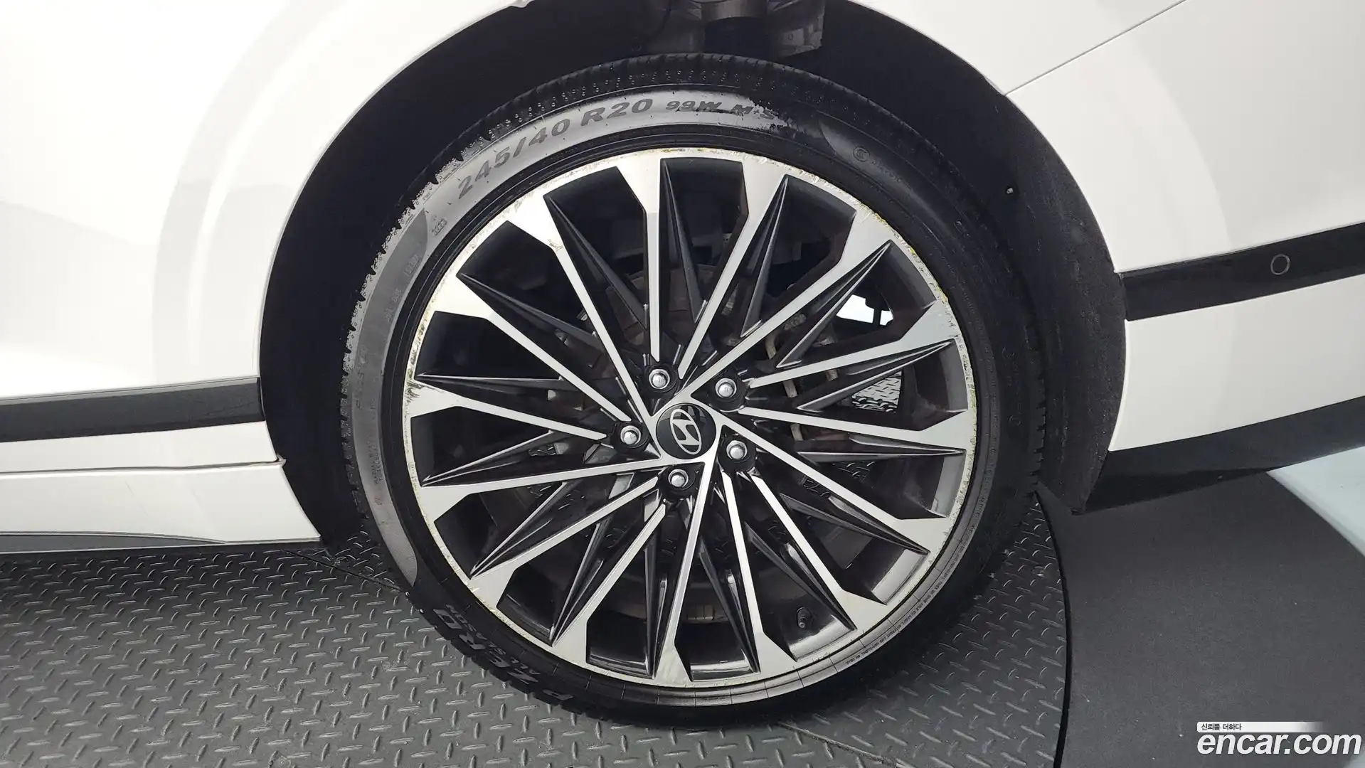 Grandeur Hyundai 2023.10-OUTER-031