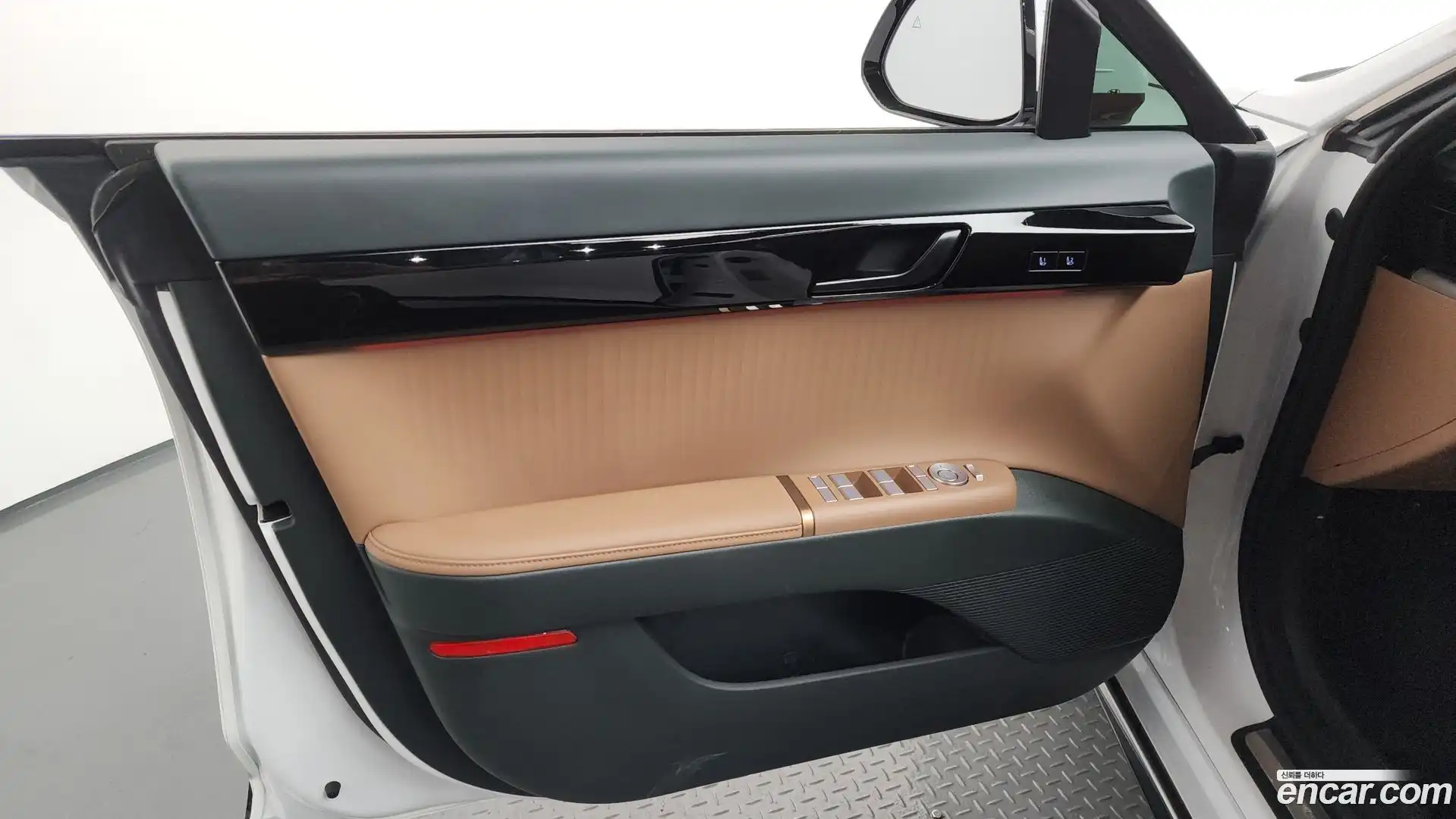 Grandeur Hyundai 2023.10-INNER-034