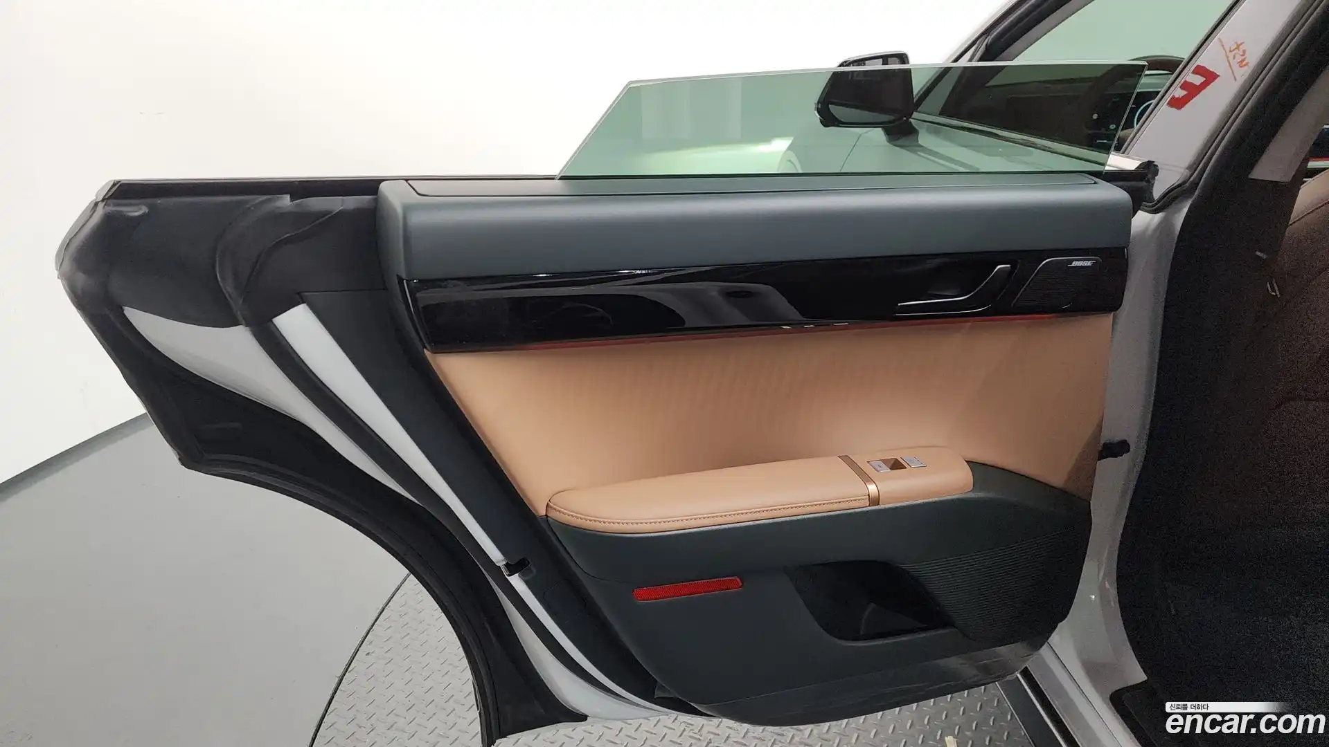 Grandeur Hyundai 2023.10-INNER-035