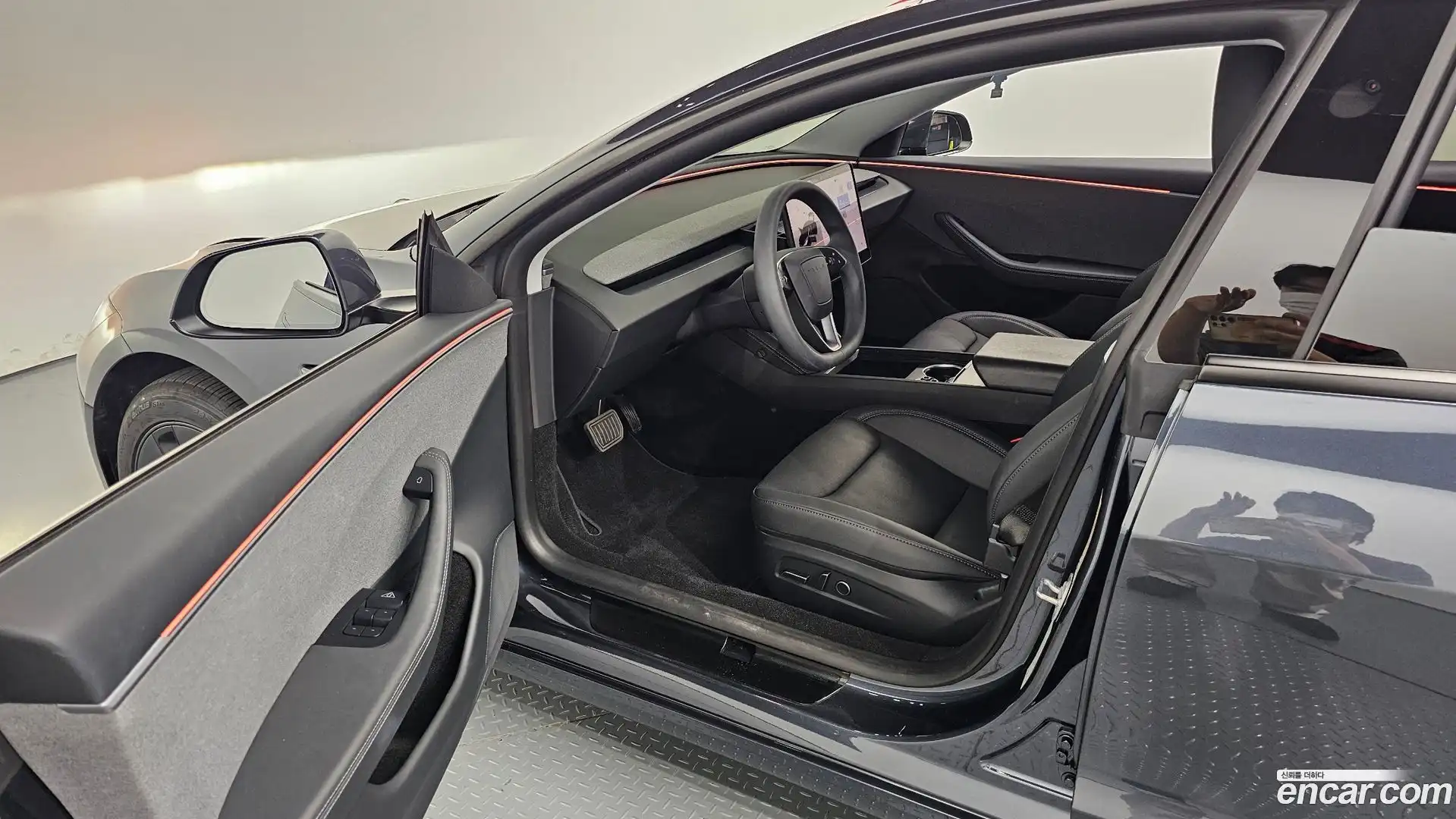 Model 3 Tesla 2025.6-INNER-010