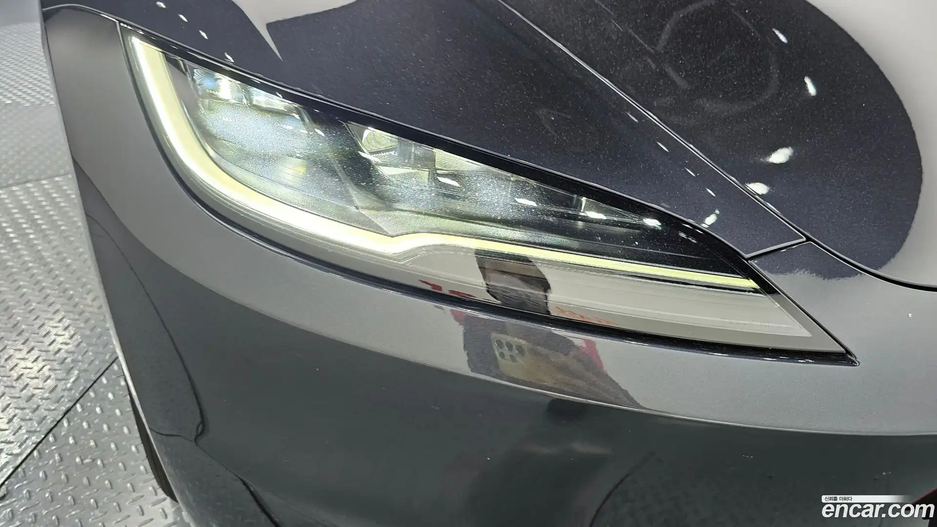 Model 3 Tesla 2025.6-OUTER-032