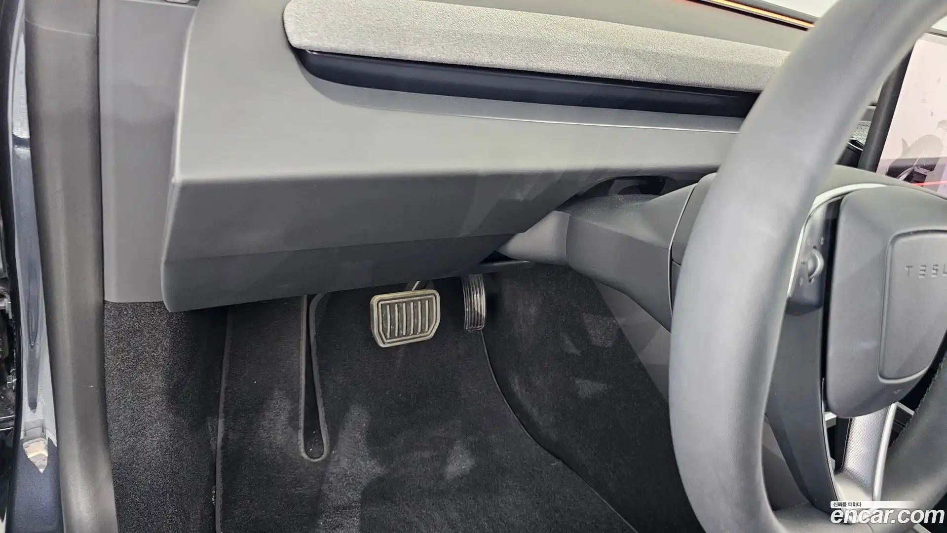 Model 3 Tesla 2025.6-OPTION-040