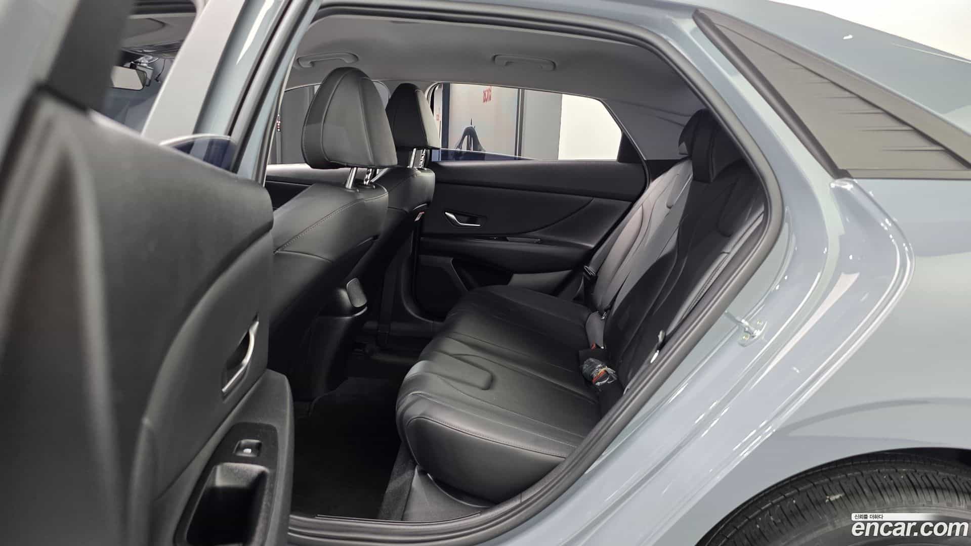 AVANTE Hyundai 2021.3-OPTION-016