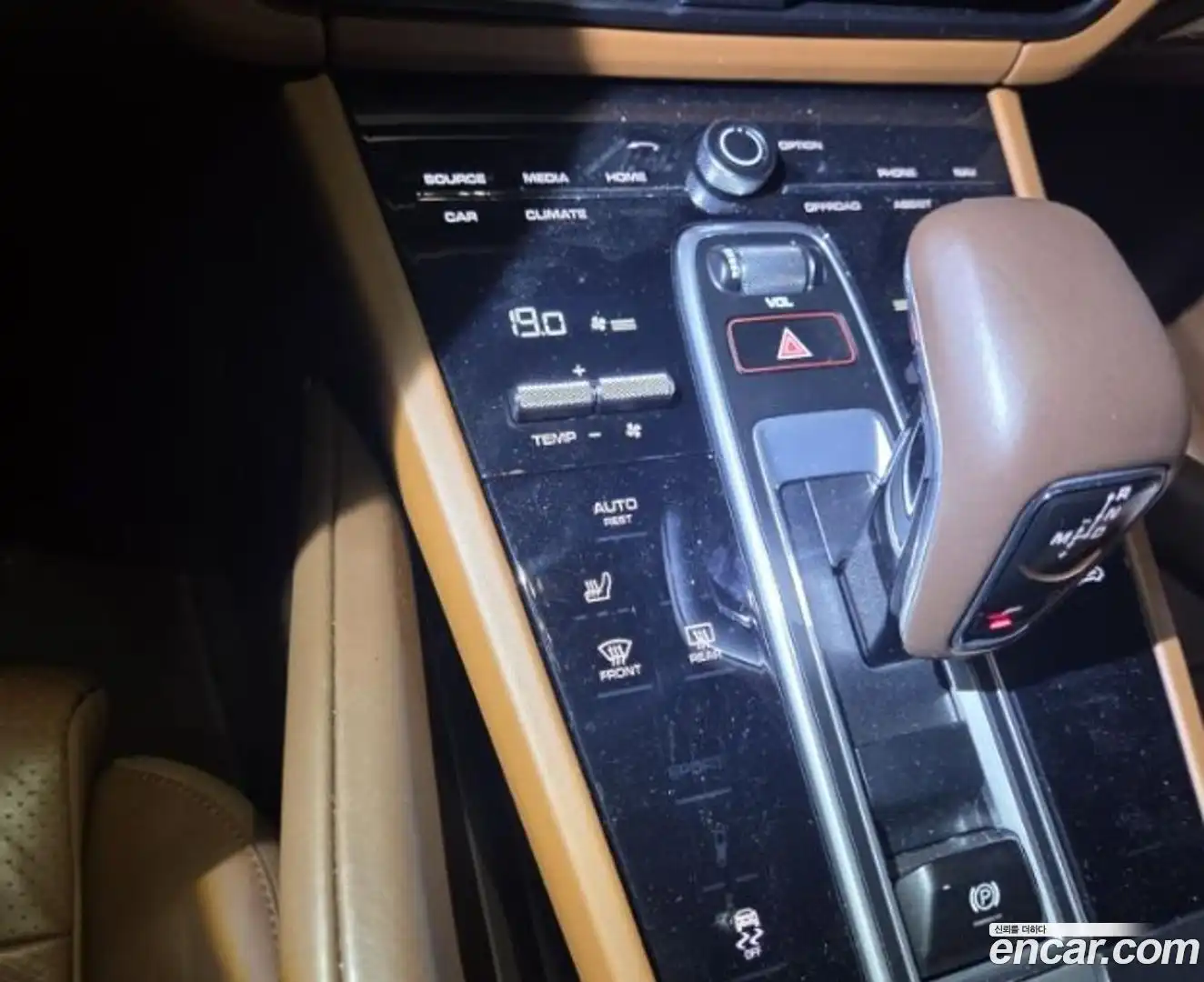 Cayenne Porsche 2019.10-OUTER-006