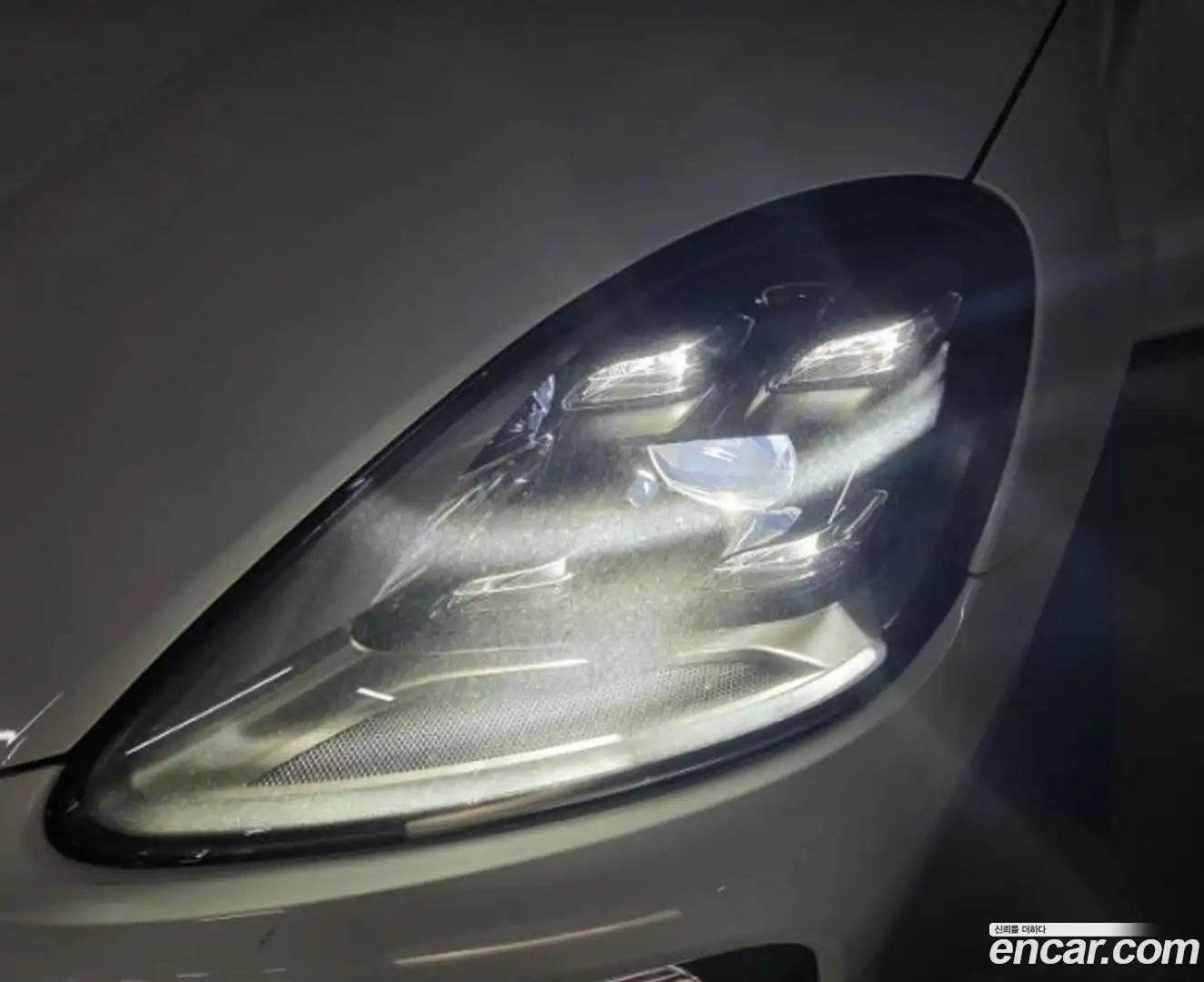 Cayenne Porsche 2019.10-INNER-009