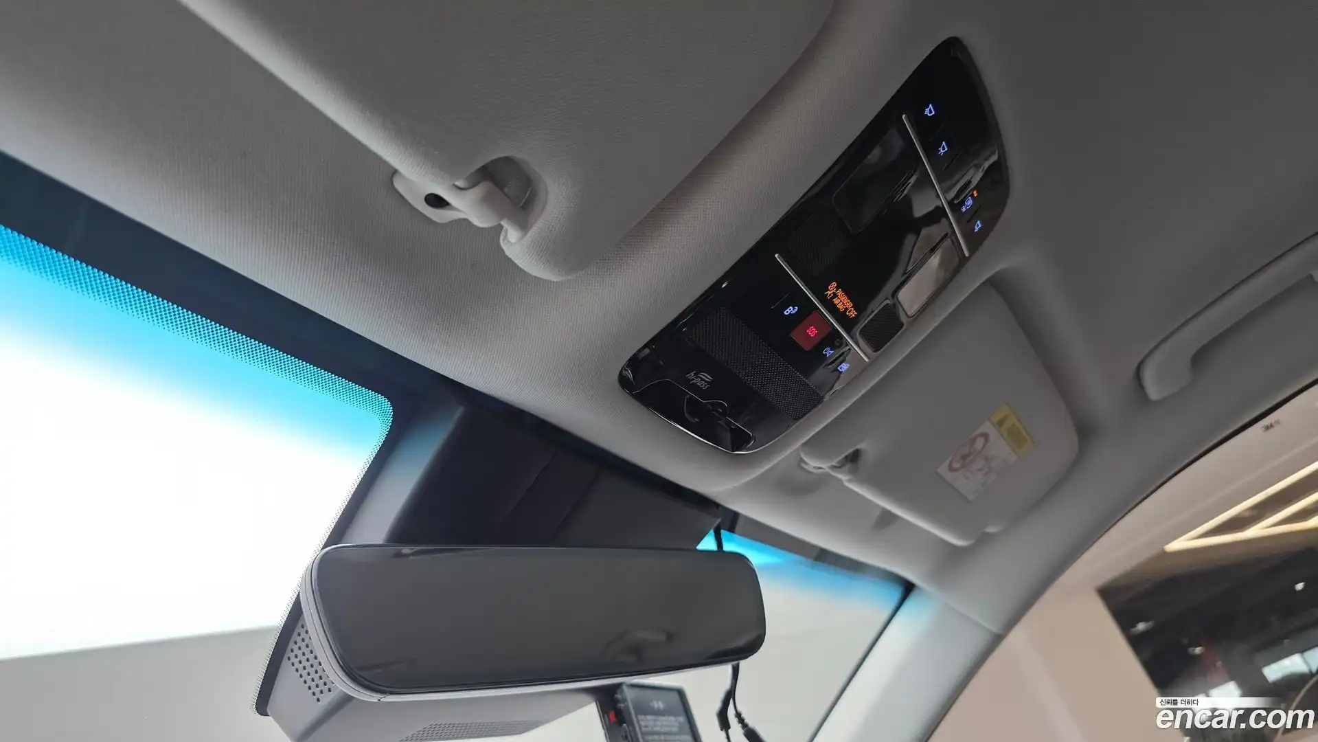 Grandeur Hyundai 2023.0-OPTION-023