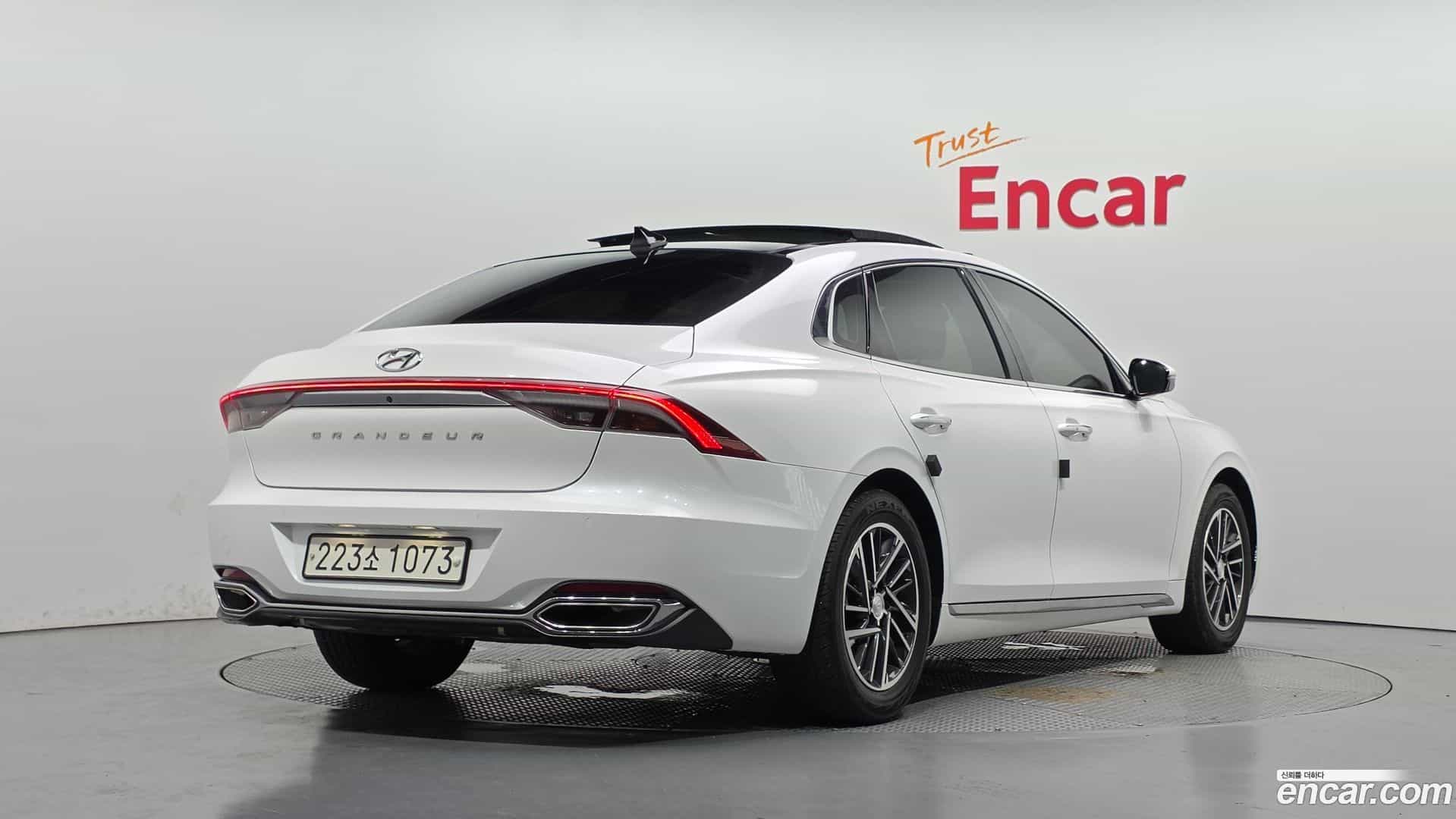 Grandeur Hyundai 2022.5-OUTER-002