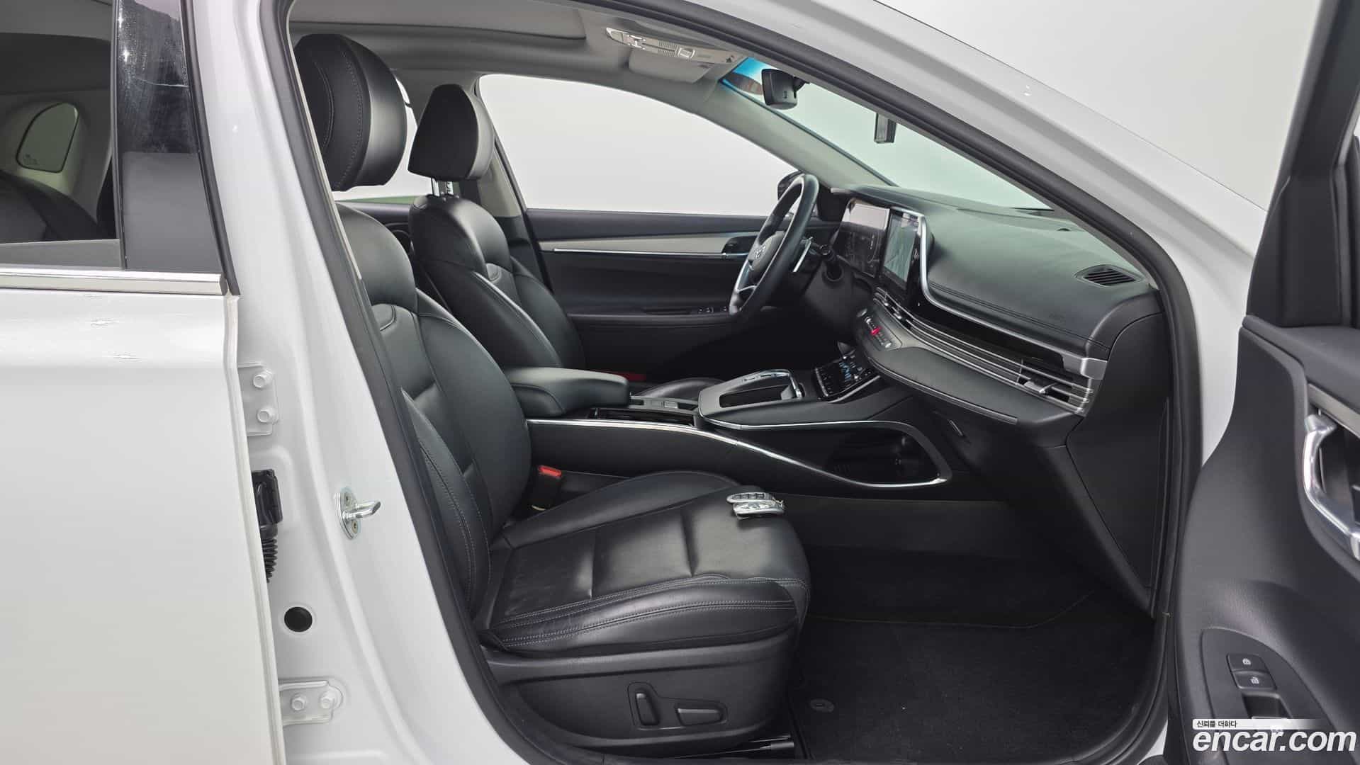 Grandeur Hyundai 2022.5-INNER-010