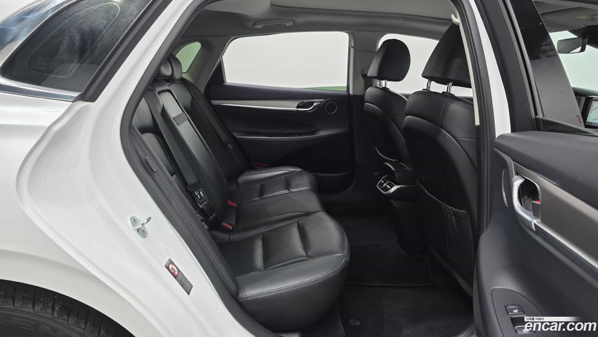 Grandeur Hyundai 2022.5-OPTION-023