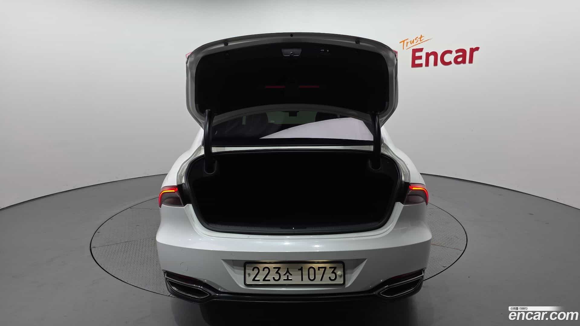 Grandeur Hyundai 2022.5-OPTION-024