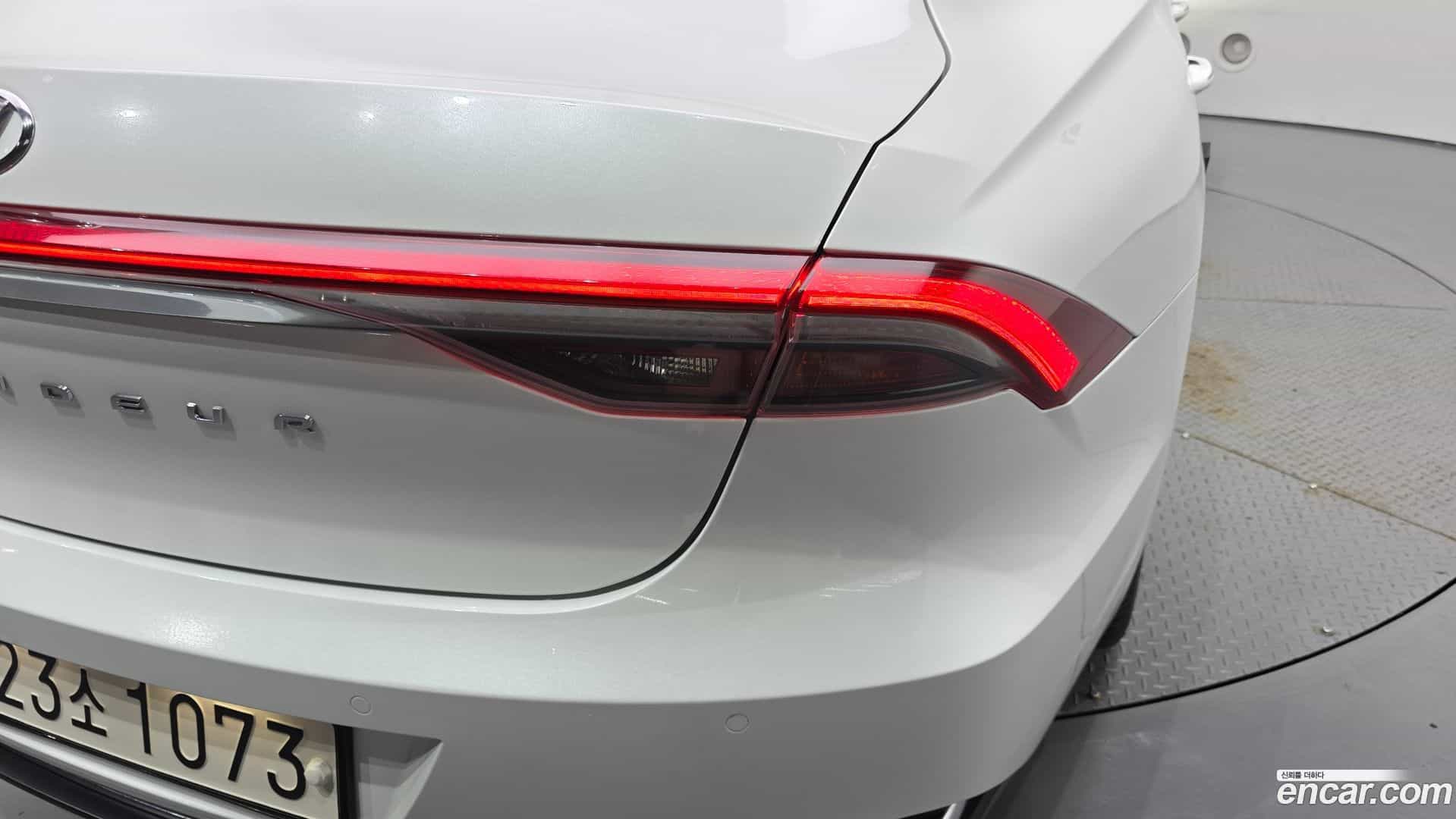 Grandeur Hyundai 2022.5-OUTER-033