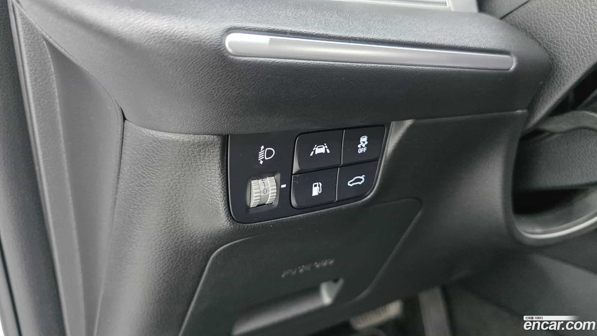 Grandeur Hyundai 2022.5-OPTION-044