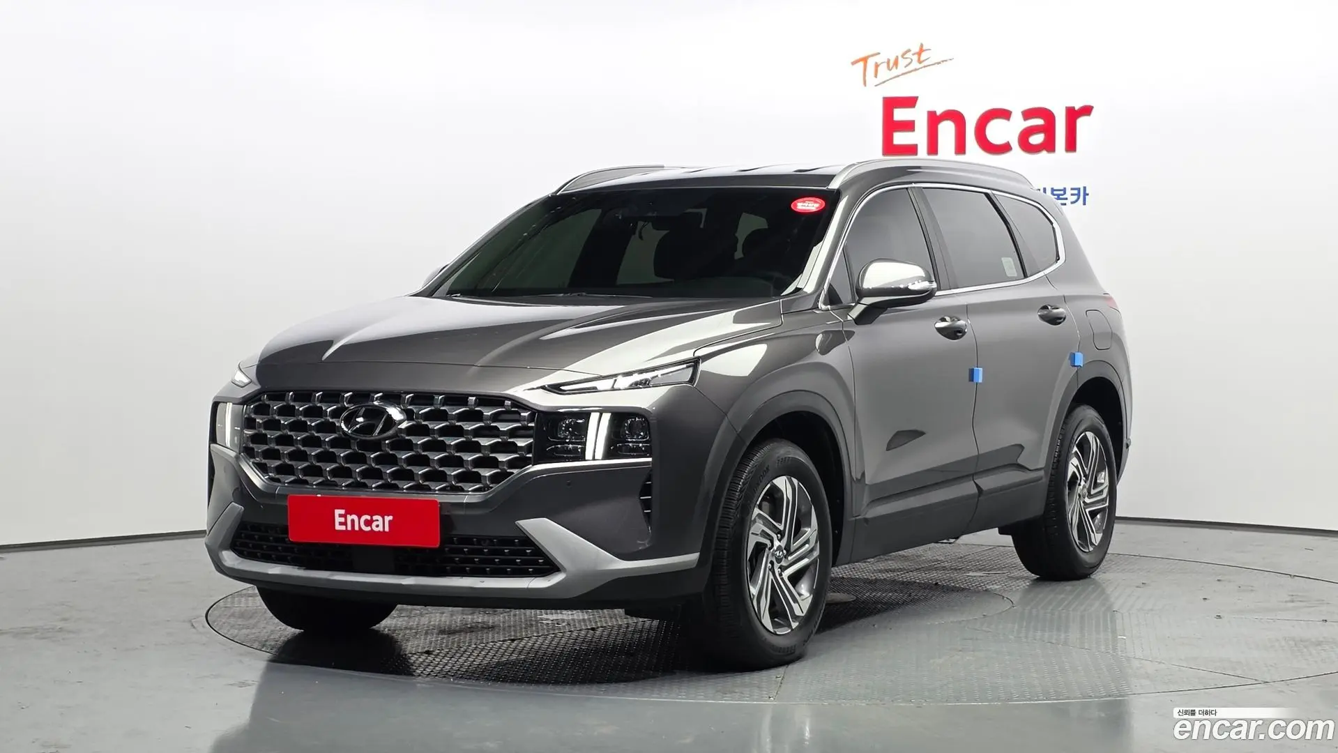 Main__Slider__Photo:Santafe Hyundai 2023.0-0