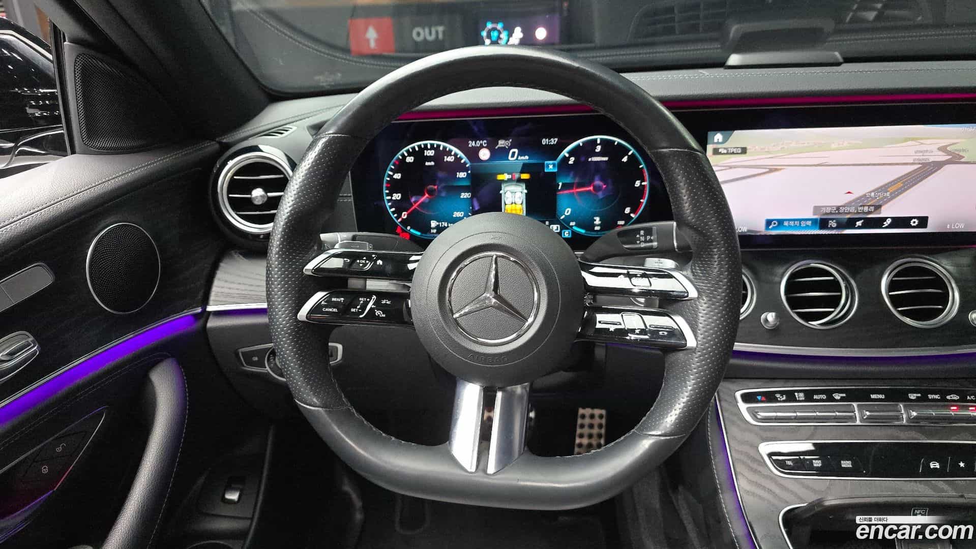 E-Class Mercedes-Benz 2020.11-OPTION-017
