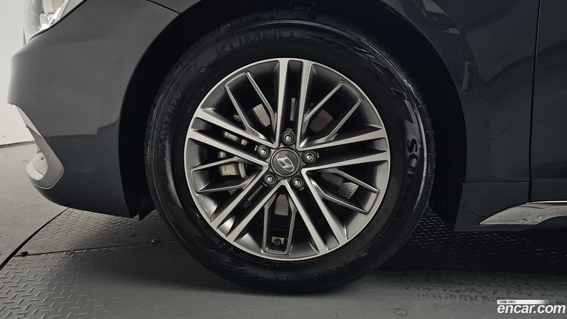 Grandeur Hyundai 2019.10-OUTER-005