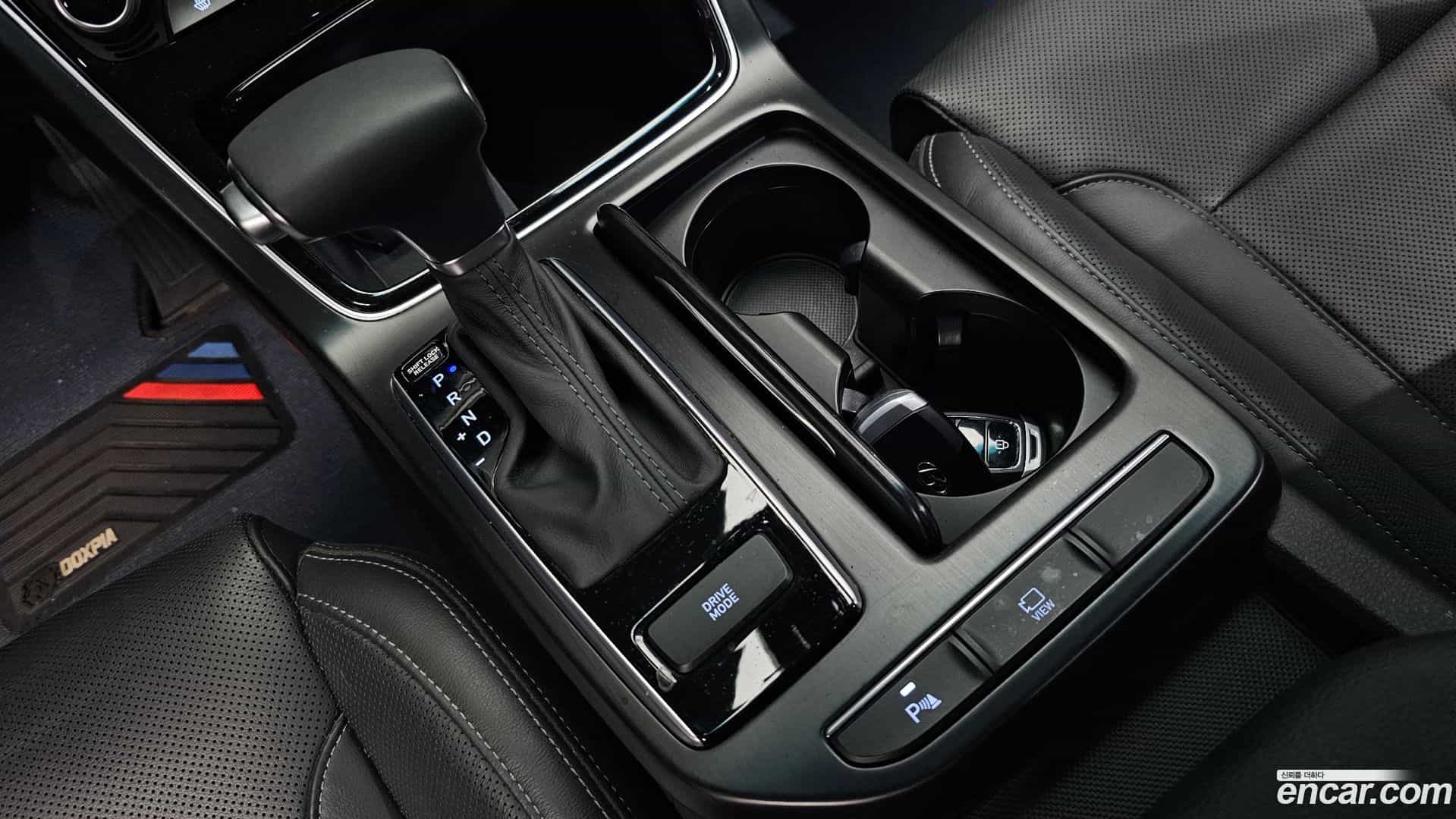 Grandeur Hyundai 2019.10-INNER-009