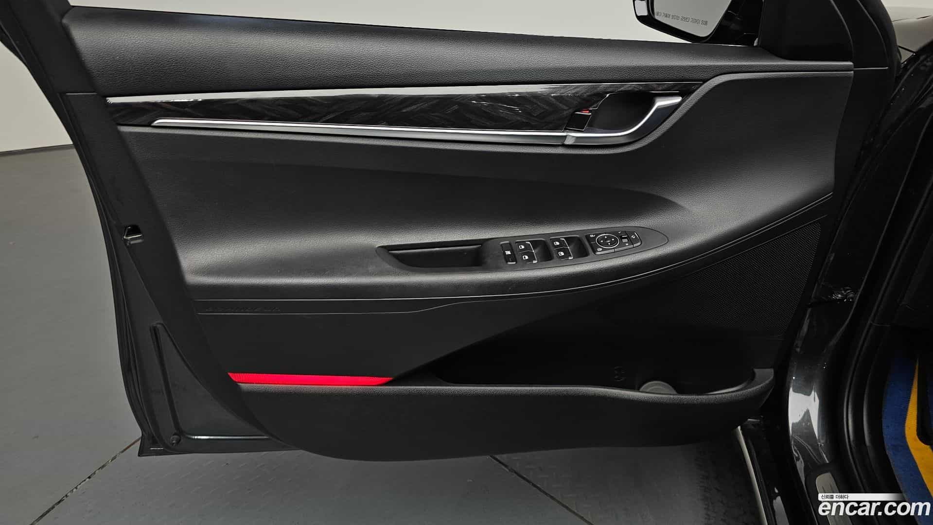 Grandeur Hyundai 2019.10-INNER-034