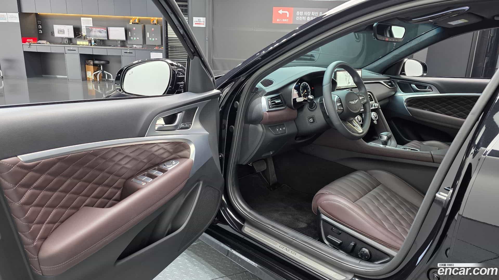G70 Genesis 2022.11-INNER-010