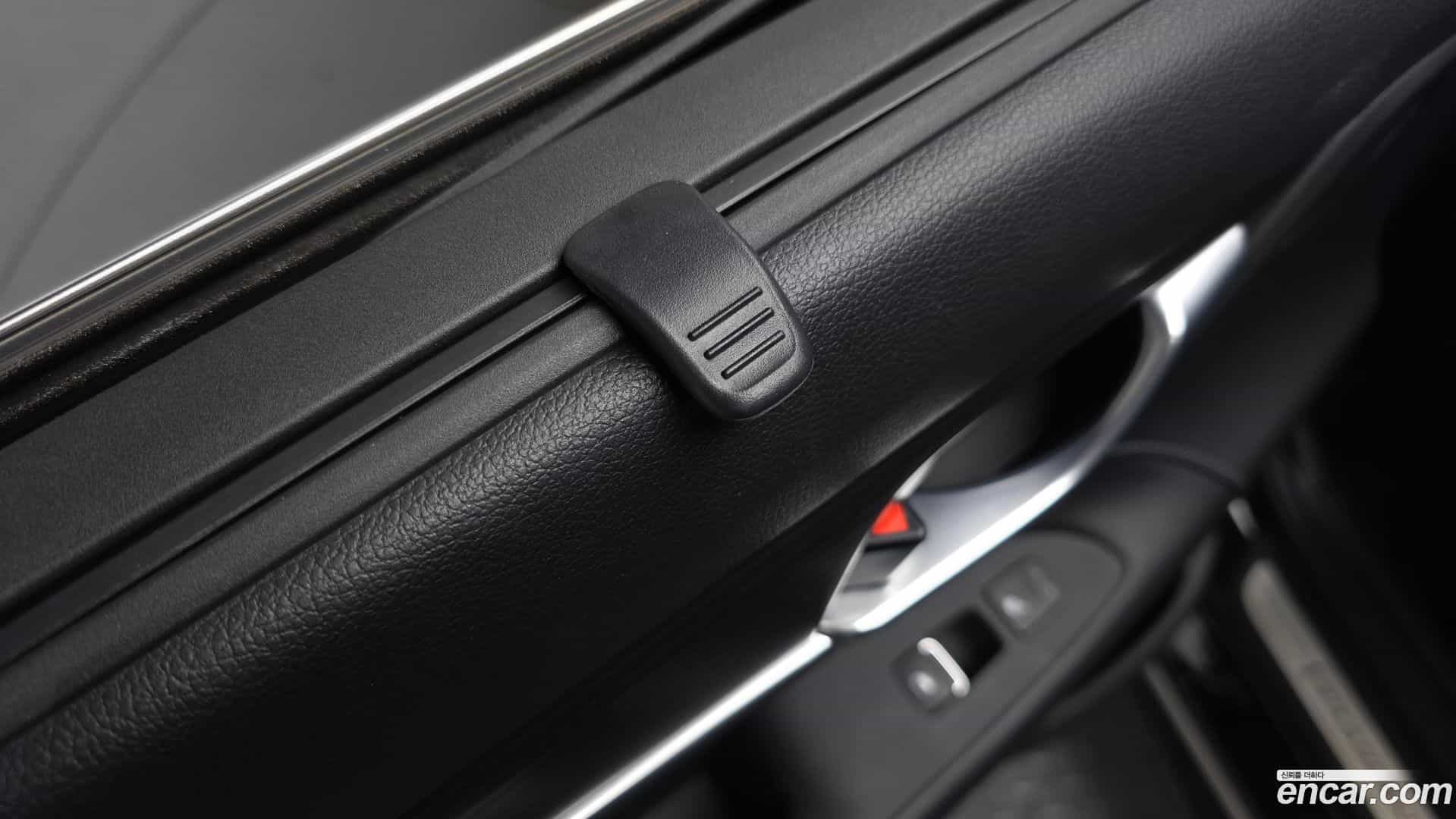 Grandeur Hyundai 2016.11-OPTION-023