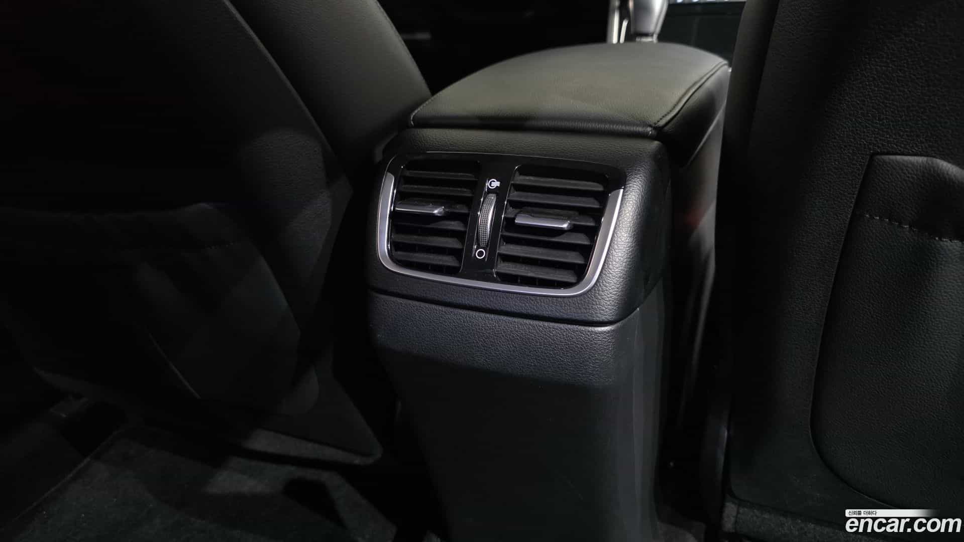 Grandeur Hyundai 2016.11-OPTION-044