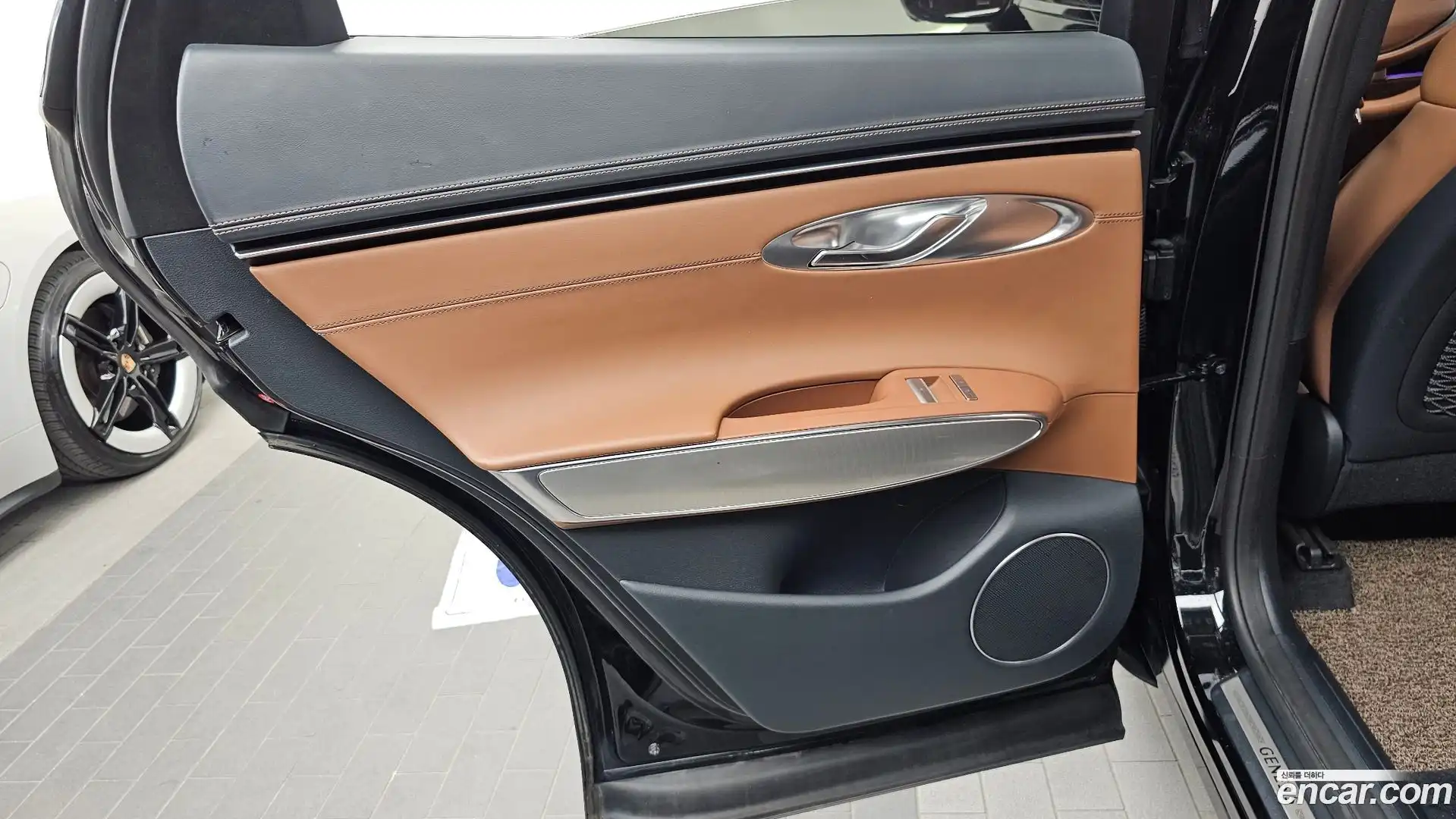 GV70 Genesis 2023.9-INNER-035