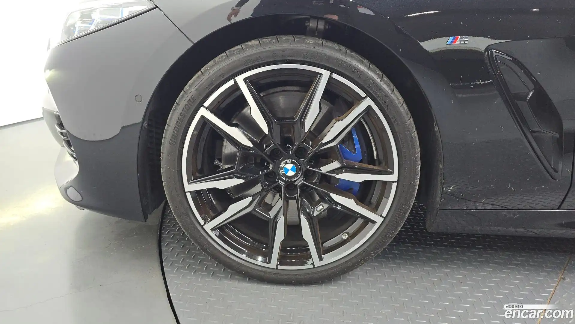 8-Series BMW 2024.10-OUTER-005