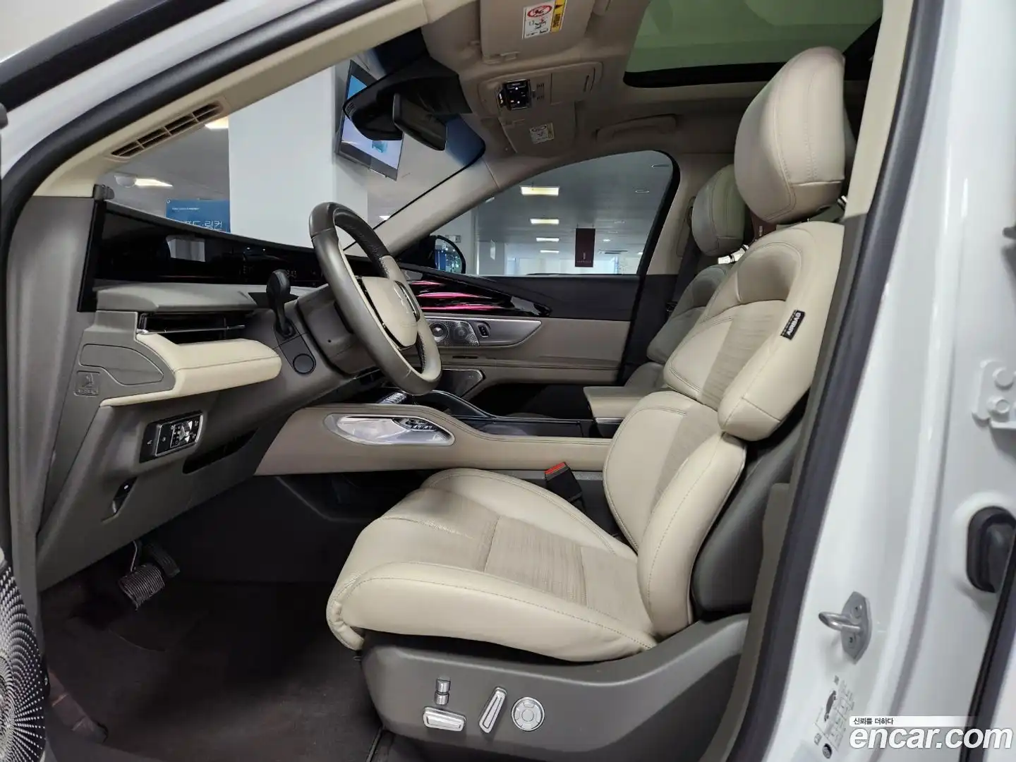 Nautilus Lincoln 2023.11-INNER-010
