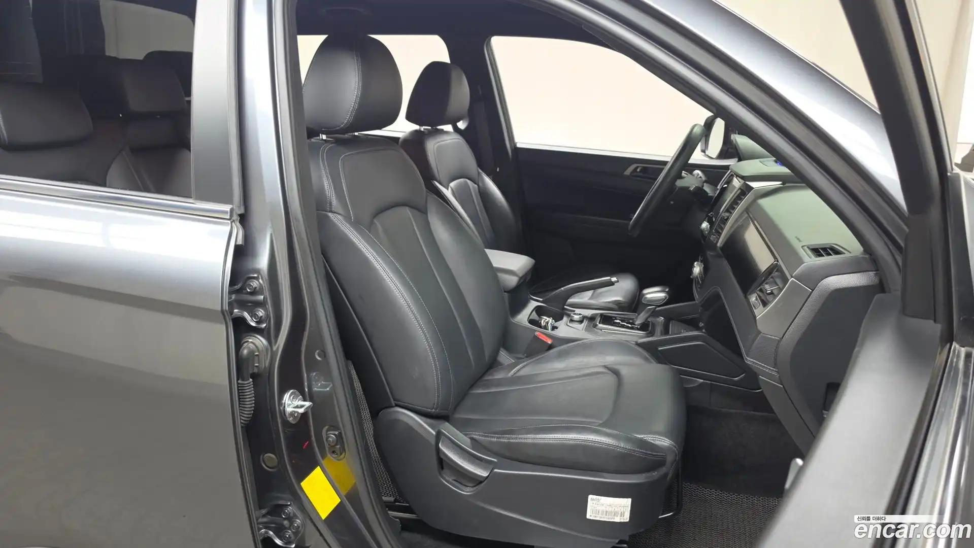 Rexton KG Mobility 2022.5-OPTION-016