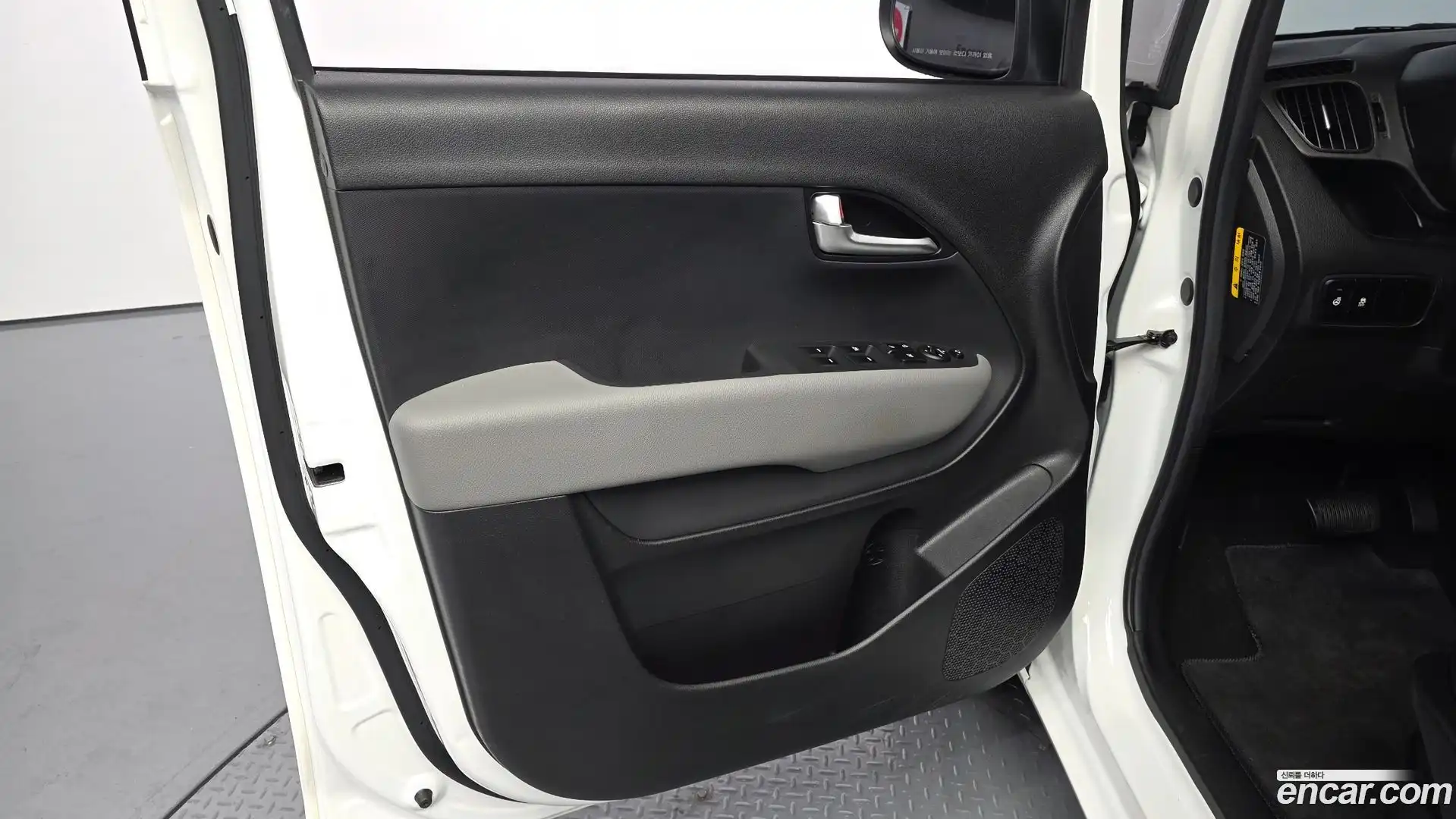 RAY Kia 2024.4-INNER-034