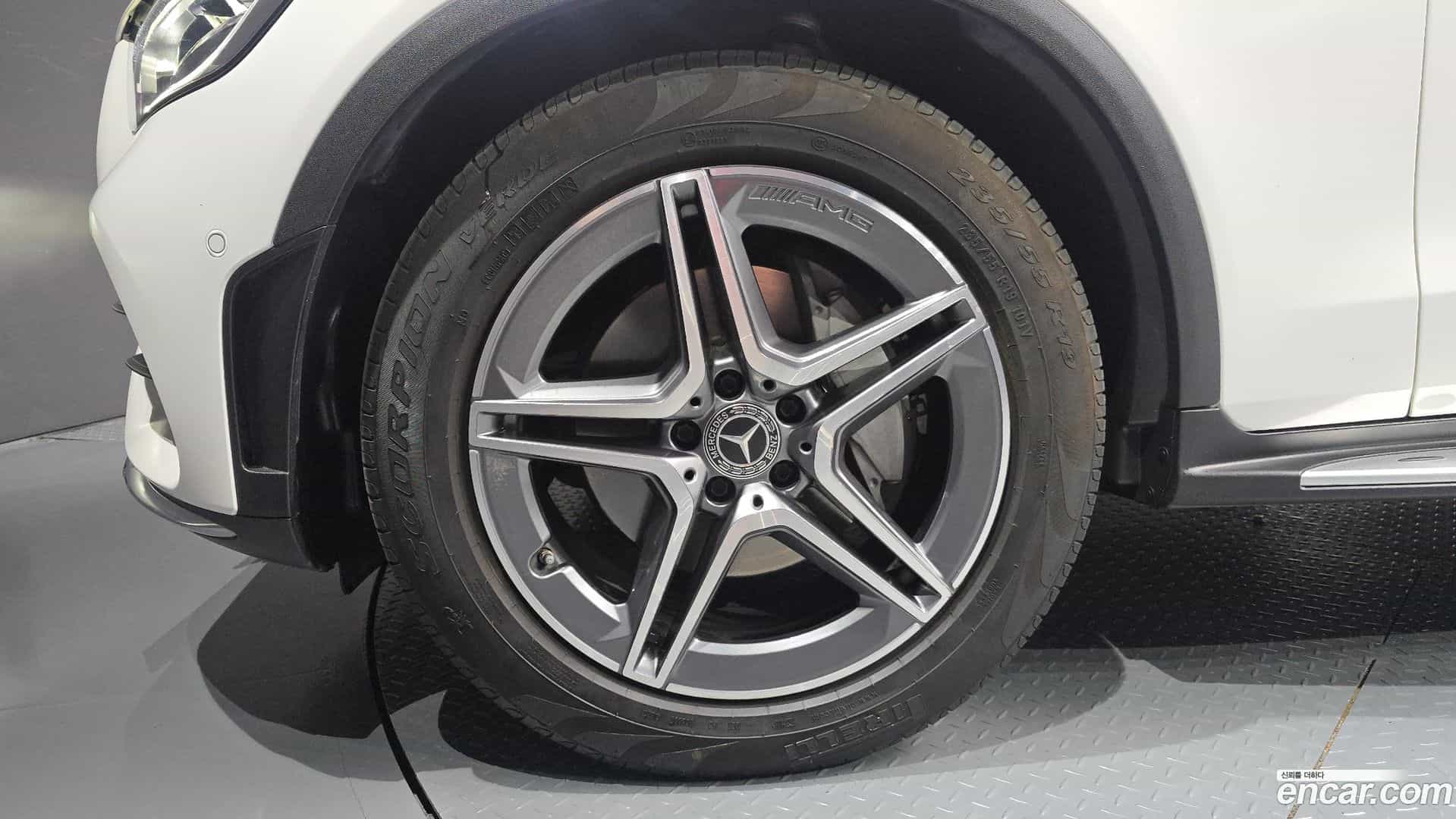 GLC-Class Mercedes-Benz 2023.2-OUTER-005