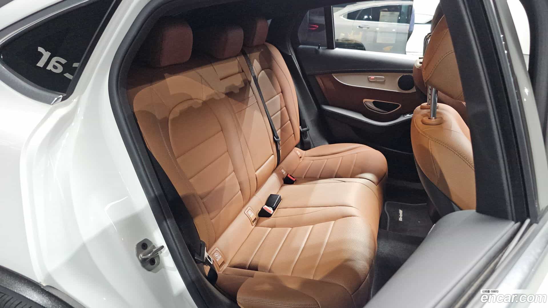 GLC-Class Mercedes-Benz 2023.2-OPTION-015