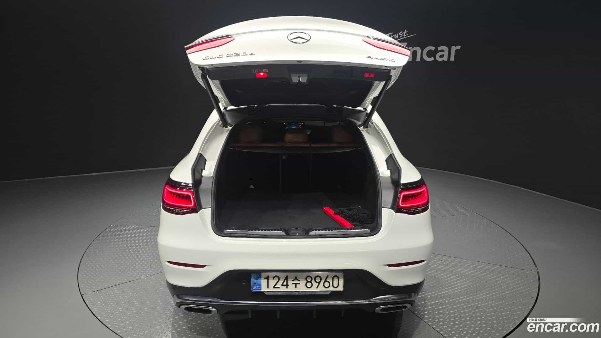 GLC-Class Mercedes-Benz 2023.2-OPTION-024