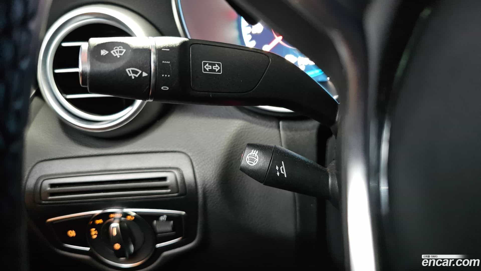 GLC-Class Mercedes-Benz 2023.2-OPTION-046
