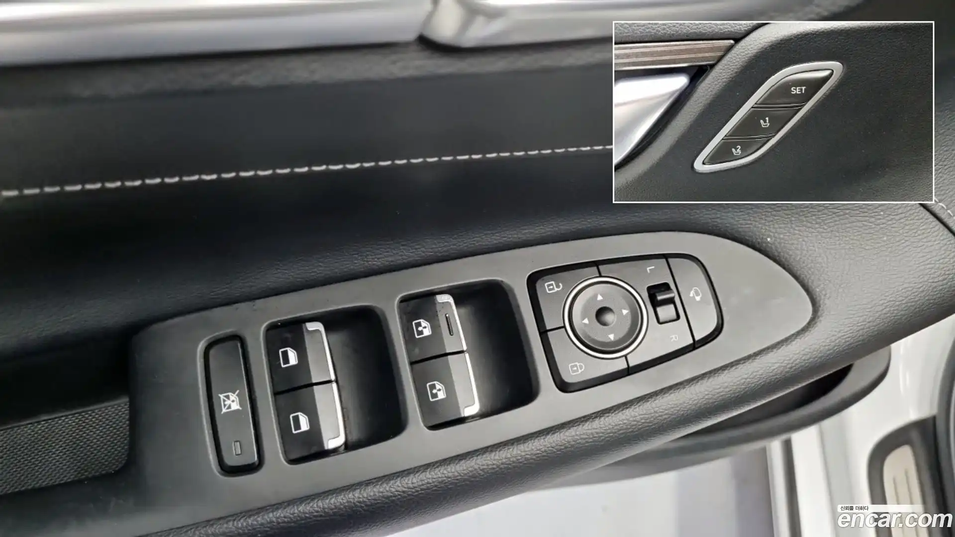 Grandeur Hyundai 2018.4-OPTION-017