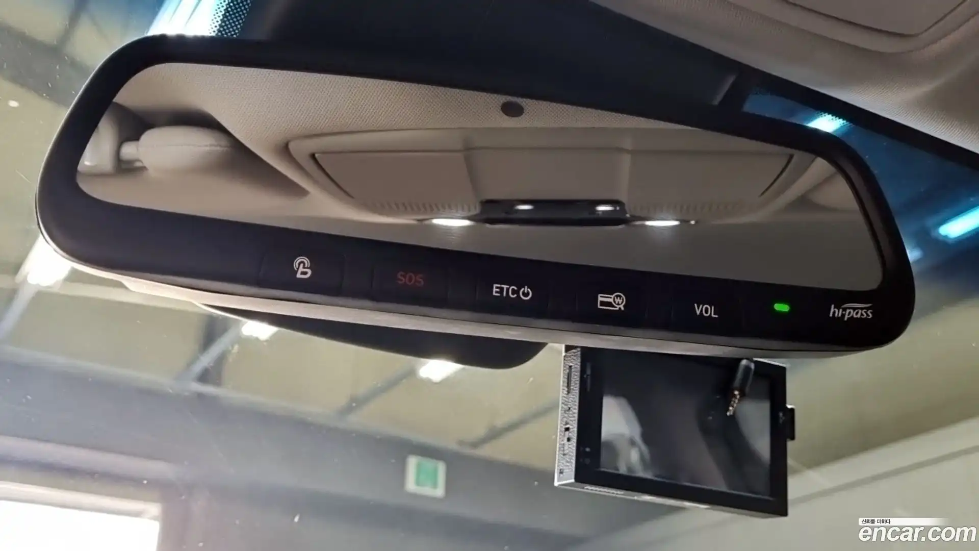 Grandeur Hyundai 2018.4-OPTION-018