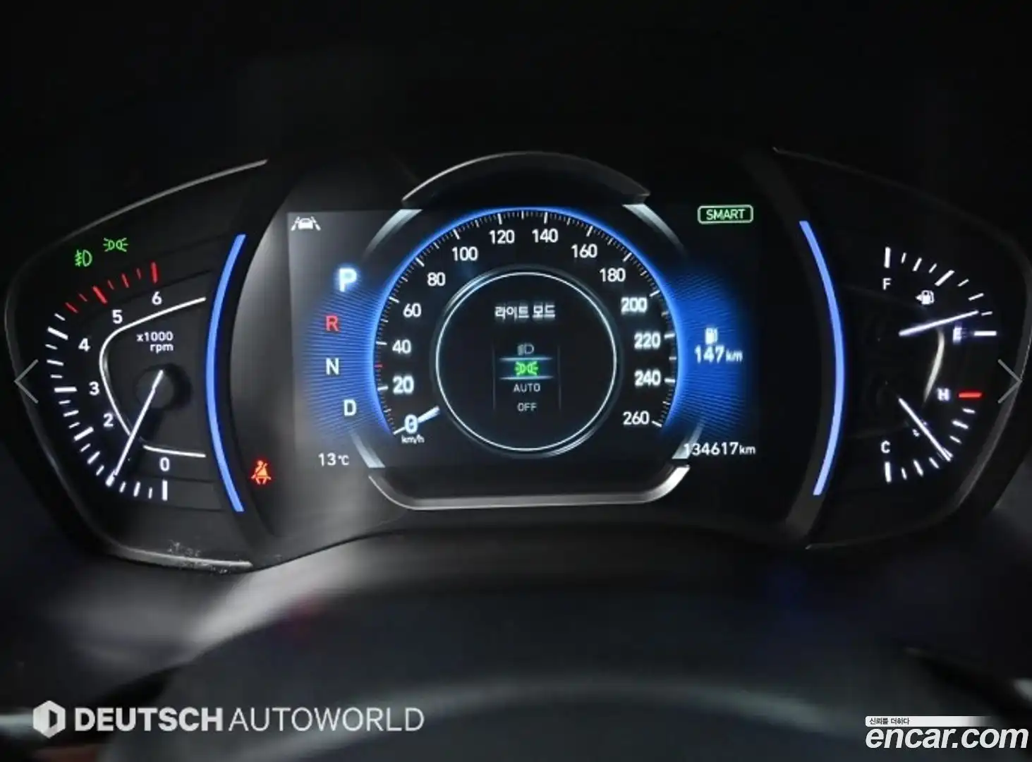 Santafe Hyundai 2019.2-INNER-008