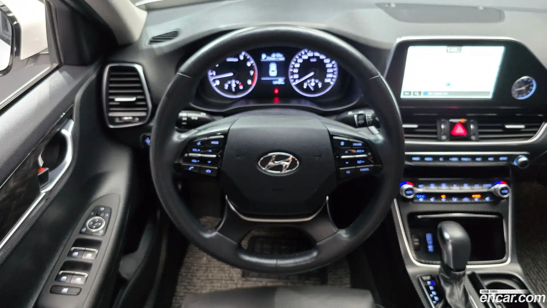 Grandeur Hyundai 2016.11-OPTION-017