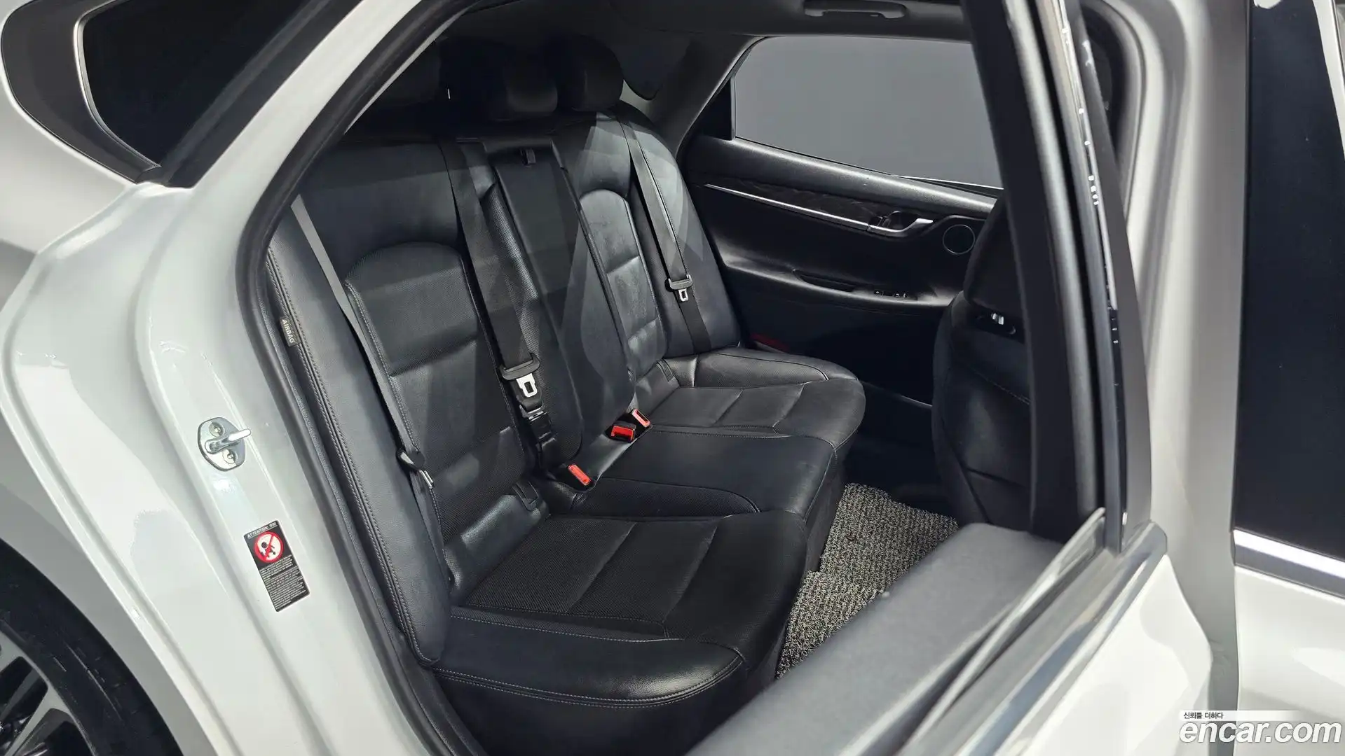 Grandeur Hyundai 2016.11-INNER-036