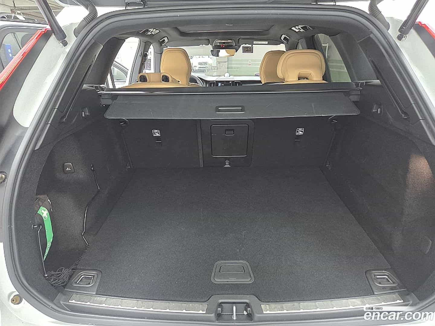 XC60 Volvo 2021.4-INNER-009