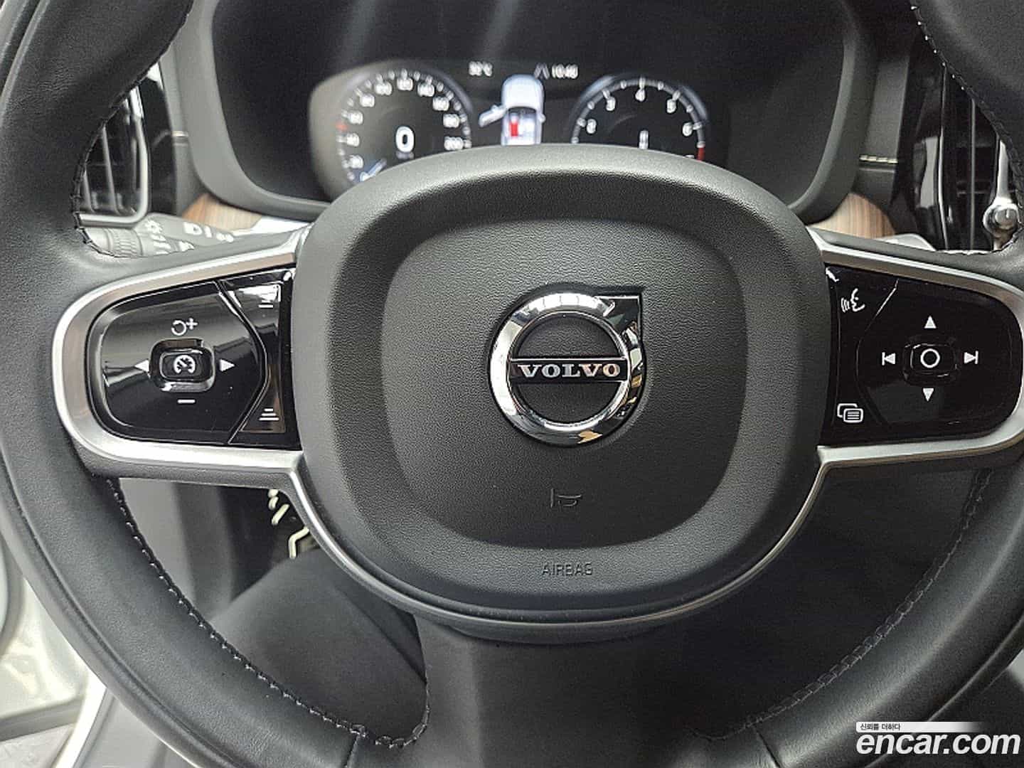 XC60 Volvo 2021.4-OPTION-016
