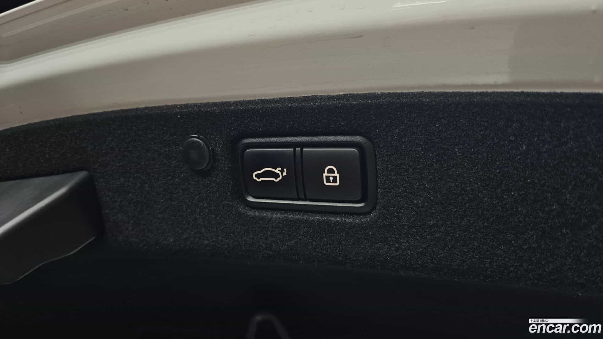 Grandeur Hyundai 2020.1-OPTION-041