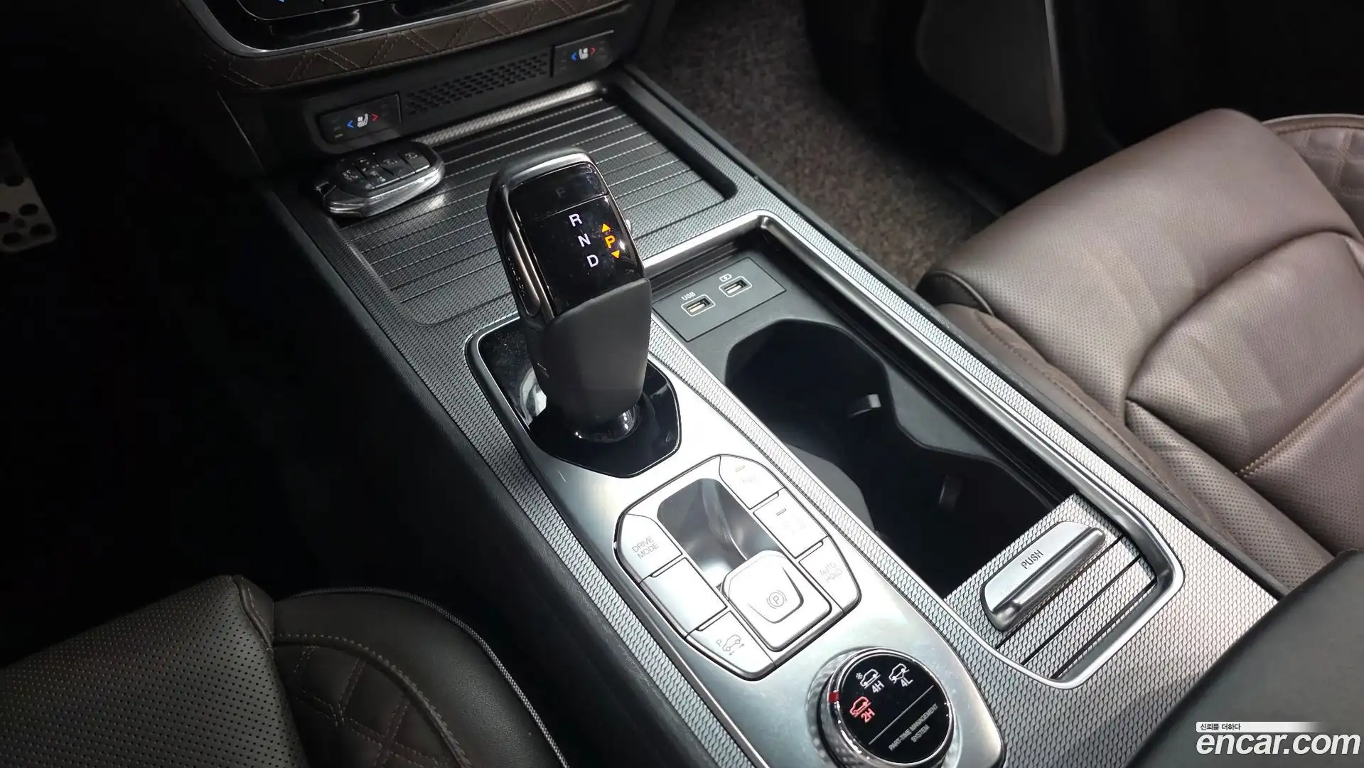Rexton KG Mobility 2023.3-INNER-009