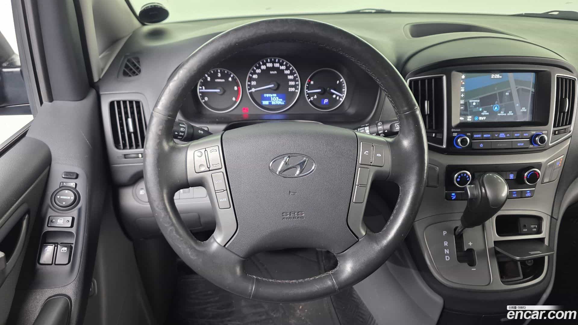 Starex Hyundai 2018.2-OPTION-017