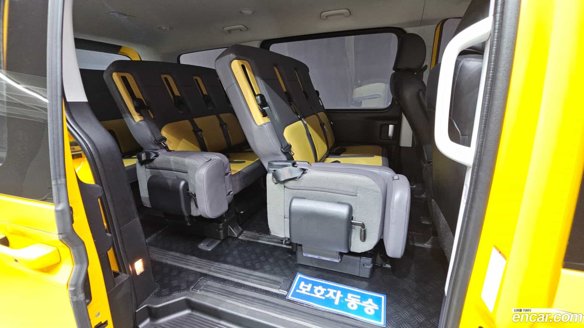 Staria Hyundai 2022.0-OPTION-015