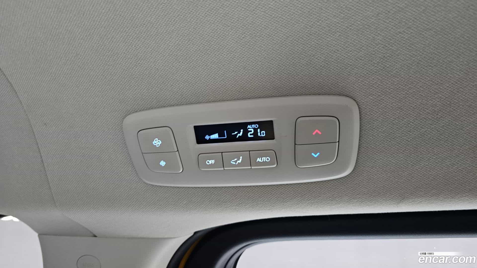 Staria Hyundai 2022.0-OPTION-023