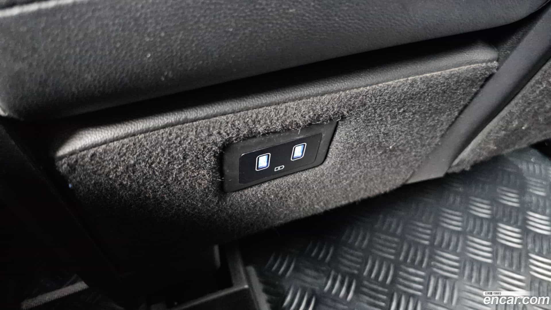 Staria Hyundai 2022.0-OPTION-044