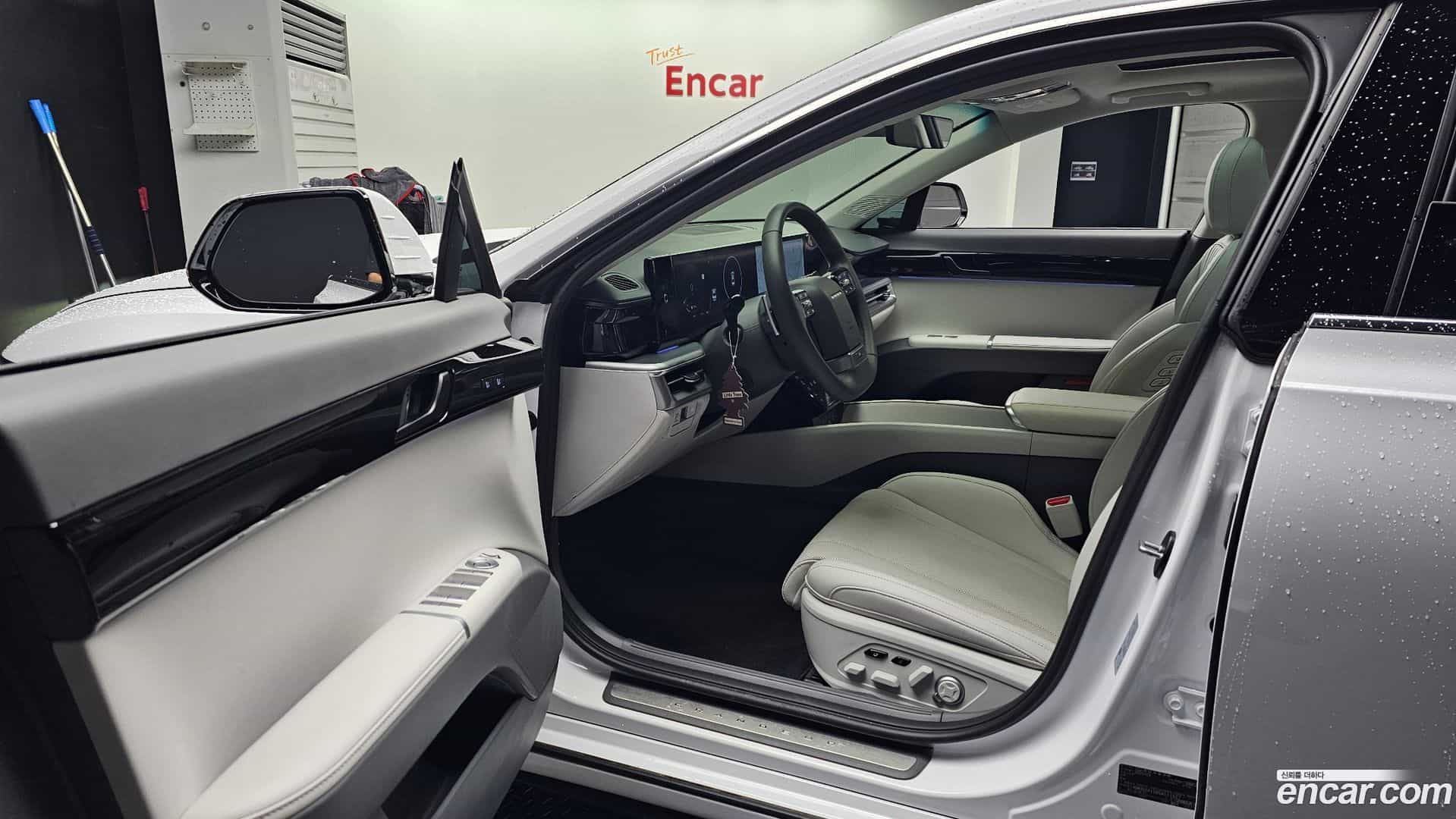 Grandeur Hyundai 2025.2-INNER-010