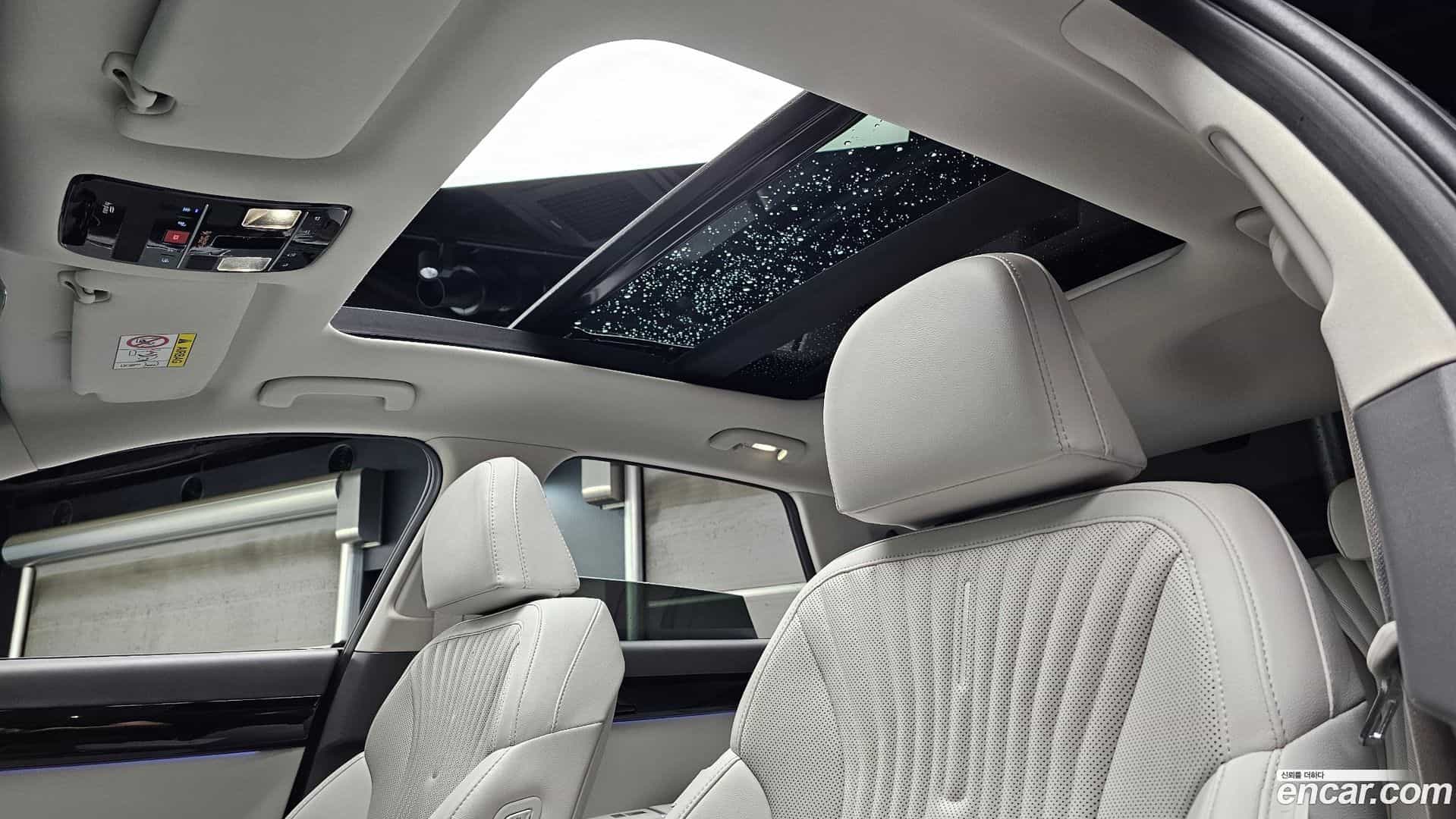 Grandeur Hyundai 2025.2-OPTION-023
